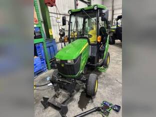 2017 John Deere 1025R