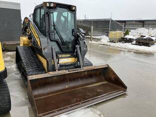 2019 New Holland C237