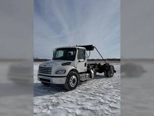 2026 Freightliner BUSINESS CLASS M2 106 PLUS