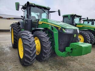 2025 John Deere 8R 340