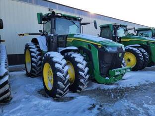 2025 John Deere 8R 340