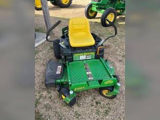 2017 John Deere Z335E