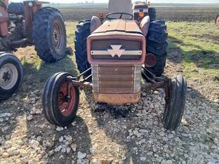 Massey-Ferguson 135