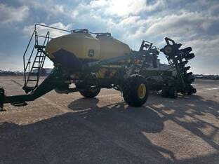 2007 John Deere 1890