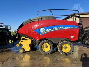 2019 New Holland BIG BALER 340 PLUS