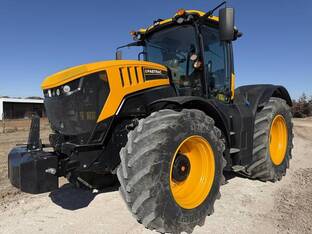2022 JCB Fastrac 8330
