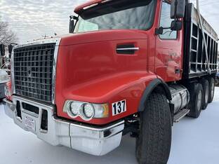 2005 Volvo VHD84B200