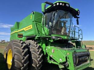 2025 John Deere S7 900