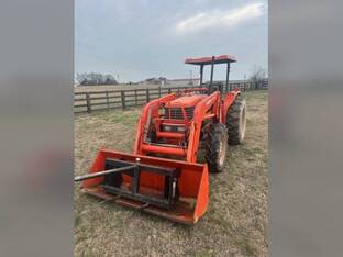 1996 Kubota M5400