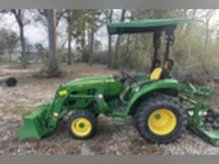 John Deere 3043D