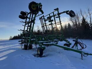 2022 John Deere 2430