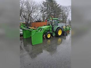 2023 John Deere 4066R