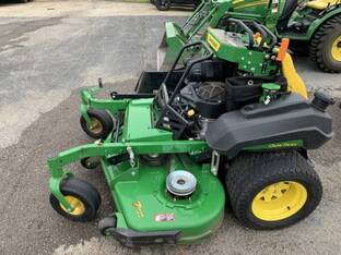 2025 John Deere Q820M