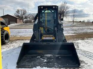 2025 New Holland C327