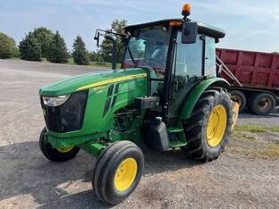 2017 John Deere 5075M