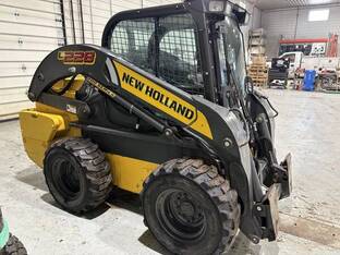 2018 New Holland L228