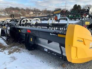 2025 MacDon Industries FD235