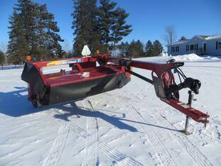 2011 New Holland H7220