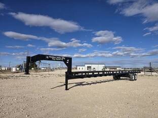 2025 Hidden Valley HAY HAULER 42