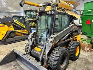 2020 New Holland L220