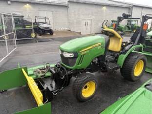 2015 John Deere 2025R