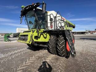 2023 Claas 8600