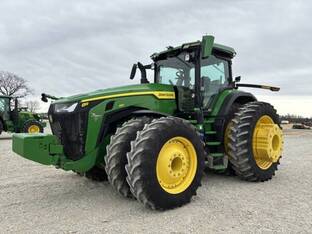 2023 John Deere 8R 410