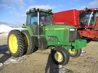 1997 John Deere 7610