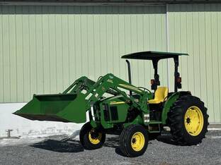 2004 John Deere 5205