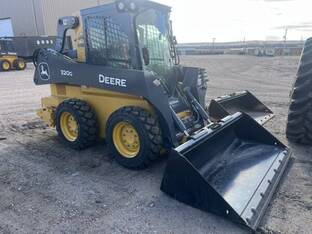 2023 John Deere 320G