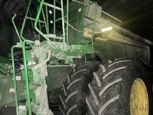 2024 John Deere X9 1100