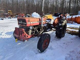 Massey-Ferguson 135