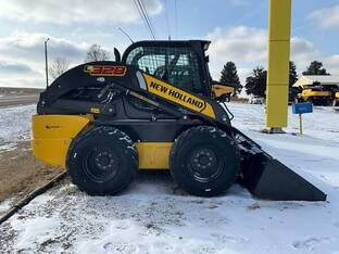 2025 New Holland L328