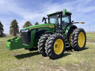 2025 John Deere 8R 370