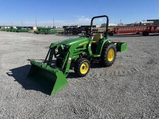2011 John Deere 3032E
