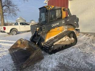 2024 John Deere 335 P