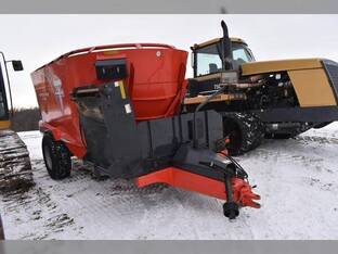 Kuhn Knight VT156