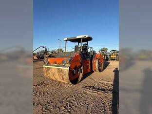 2023 Hamm HD+140IVO