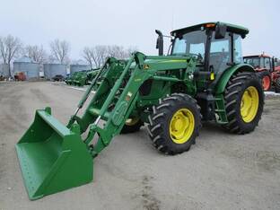 2016 John Deere 6120E