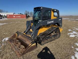 John Deere 329E