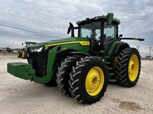 2022 John Deere 8R 340