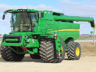 2021 John Deere S780