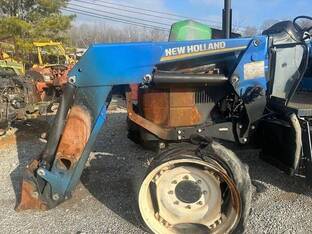 New Holland 835TL