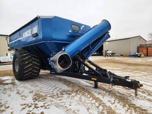 2021 Kinze 1105