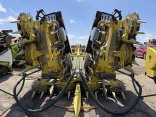 2017 John Deere 692