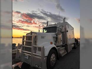 2024 Kenworth W900B