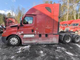2022 Freightliner CASCADIA 126