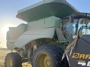 2022 John Deere S780