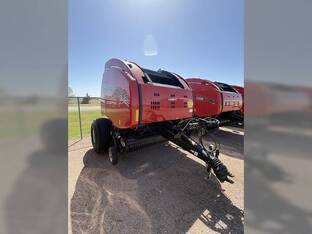 2022 Case IH RB465