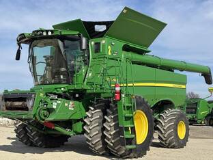 2022 John Deere S780